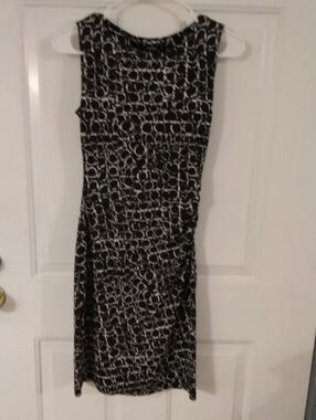 Sleeveless Black & White Patterned Women's Dress